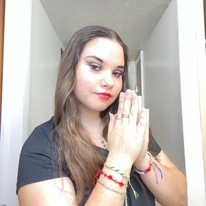 Meet your Posher, Heidi